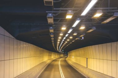 Tünelle otoyol, HK 4 Mayıs 2023 otoyolu.