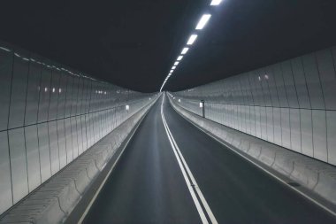 Tünelle otoyol, HK 4 Mayıs 2023 otoyolu.