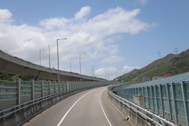 Heung yuen wai otoyolunun manzarası, Hong Kong 4 Mayıs 2023