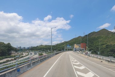 Heung yuen wai otoyolunun manzarası, Hong Kong 4 Mayıs 2023