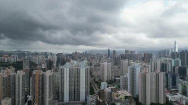 Hong Kong - 6 Mayıs 2023: Cheung Sha Wan, yerleşim bölgesi Hong Kong.