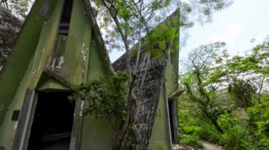 Fanling, Hong Kong - 4 Mayıs 2023, Queens Hill Hindu Tapınağı. Hong Kong 'daki tek nilüfer şekilli bina. 2010 yılında, üçüncü sınıf bir tarihi bina olarak değerlendirildi..