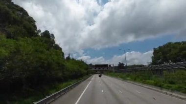 Şehir manzaralı otoyol, Tolo Otoyolu, Hong Klong, 4 Mayıs 2023.