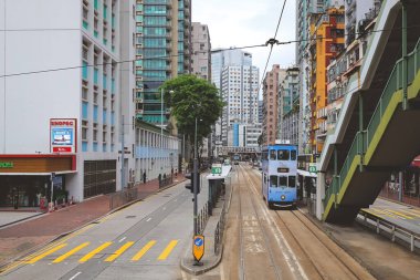 Tram 'da, Quarry Bay Sokağı manzarası, hk 10 Mayıs 2023