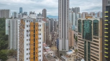 10 Mayıs 2023 'te Hong Kong adasında bir apartman bloğu.