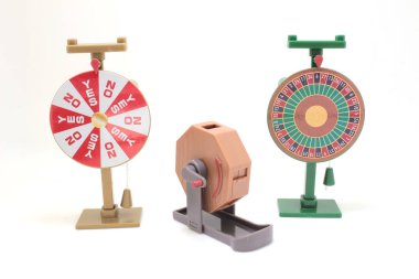 Lottery Machine ve Lucky Wheel 'in ölçekli seti