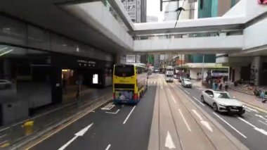 Tram 'da, merkez cadde manzarası 10 Mayıs 2023