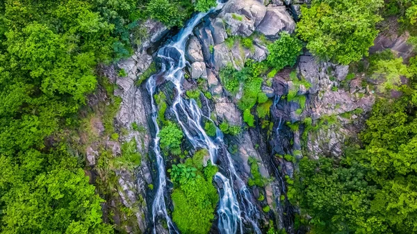 Маленький Гавайський Водоспад Водоспад Лін Юен Террас — стокове фото