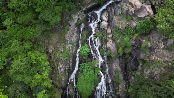 Μικρή Χαβάη Falls Και Lin Yuen Terrace Falls — Αρχείο Βίντεο