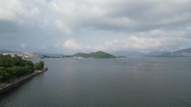 Deniz ve dağlar, Tolo Liman kıyı şeridi, 20 Mayıs 2023.