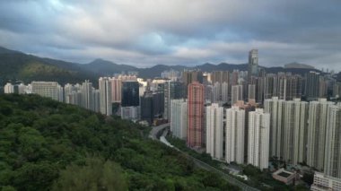 26 Mayıs 2023 'te, Hong Kong, Tsuen Wan' daki konut binaları..