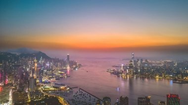 Hong Kong Şehri, Kızıl Tütsü Yakıcı Zirvesinden Görünüm 29 Mayıs 2023