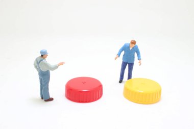 Düğmelere Basma Karakterinin Seçimi Kararsızlığı Gösteriyor