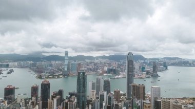 Viktorya Limanı 'nın 8 Haziran 2023 akşamı.