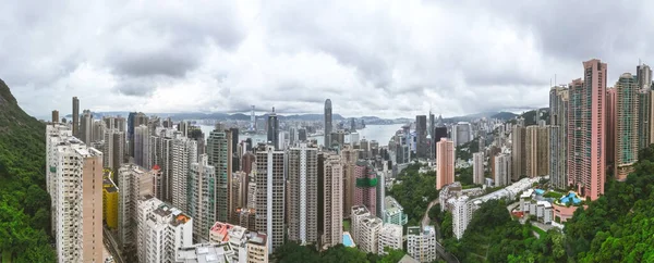 Viktorya Limanı 'nın 8 Haziran 2023 akşamı.