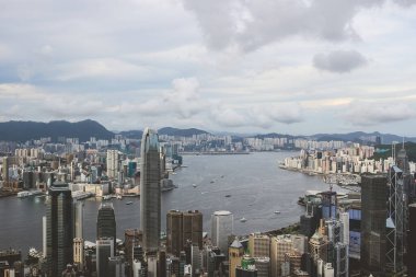 26 Haziran 2023 'te yüksek gökdelenler ve HK' de canlı bir enerji.