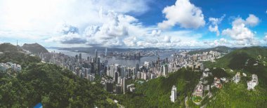 26 Haziran 2023 'te yüksek gökdelenler ve HK' de canlı bir enerji.