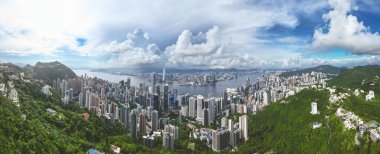 26 Haziran 2023 'te yüksek gökdelenler ve HK' de canlı bir enerji.