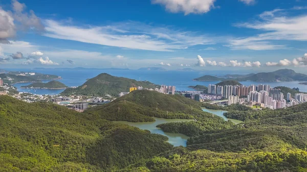 Hong Kong 'un güney bölgesi 26 Haziran 2023' te canlı ve çeşitli bir bölgedir.