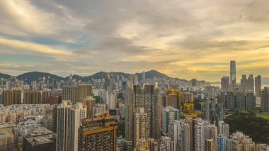 12022 'de Hung Hom' da yüksek binalar inşa edildi.