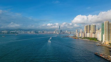 Kennedy Town, 4 Temmuz 2023 'te, HK adasının batı tarafında yer almaktadır.