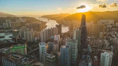 Tsuen Wan Bölgesi, 8 Temmuz 2021 'de çok hareketli ve hareketli bir bölgedir.