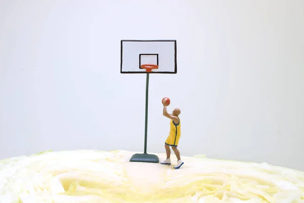 Divertimento Della Figura Basket Street Player Cavolo — Foto Stock