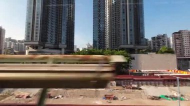 Kwun Tong bölgesi metro görüntüsü, Hong Kong, 14 Temmuz 2023.
