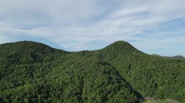Hong Kong 'da güzel bir sıradağ, High Junk Peak