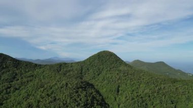 Hong Kong 'da güzel bir sıradağ, High Junk Peak