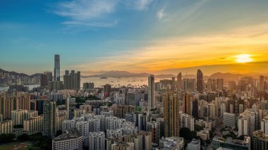 Batı Kowloon ve Hong Kong şehri, 22 Temmuz 2023