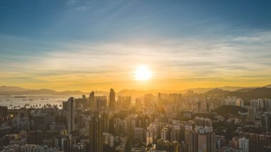 Batı Kowloon ve Hong Kong şehri, 22 Temmuz 2023