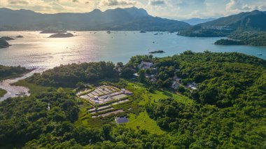 Yim Tin Tsai, 24 Temmuz 2023 tarihinde Sai Kung açıklarında kurulmuş küçük bir adadır.