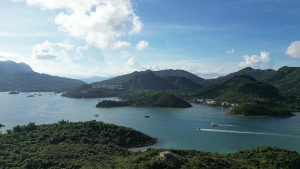 ティン ツァイ Yim Tin Tsai 2023年7月24日 カン沖に位置する小さな島です — ストック動画