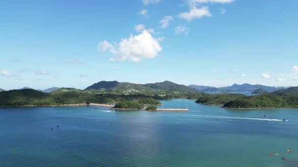 Yim Tin Tsai Una Pequeña Isla Situada Frente Costa Sai — Vídeo de stock