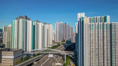 Otoyol Batı Kowloon 'da başlıyor ve kuzeye doğru ilerliyor. 3 Ağustos 2023