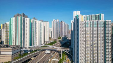 Otoyol Batı Kowloon 'da başlıyor ve kuzeye doğru ilerliyor. 3 Ağustos 2023