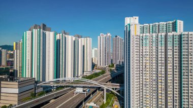 Otoyol Batı Kowloon 'da başlıyor ve kuzeye doğru ilerliyor. 3 Ağustos 2023