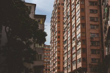 Apartman blokları, Hong Kong yerleşim alanı, 12 Ağustos 2023