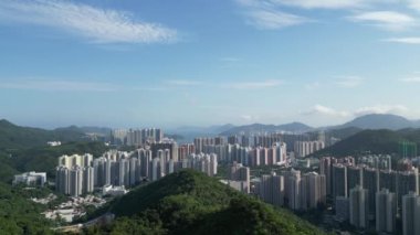 Hong Kong - 15 Ağustos 2023: Tseung Kwan O Skyline, Sahil Zarafeti ve Şehir Dinamikleri