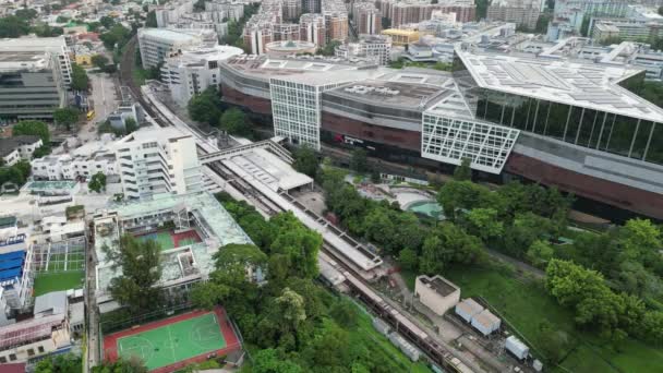 Hong Kong Agosto 2023 Eficiente Transferencia Ferroviaria Kowloon Tong — Vídeos de Stock