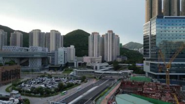 Hong Kong - 22 Ağustos 2023: Karayolu Lam Tin Tüneli ve Cross Bay Link