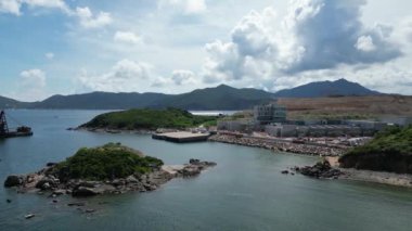 Tin Ha Shan, Hong Kong 'un Doğal Görkemi' nin Ortasında Yürüyüş