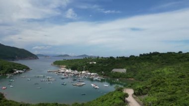 Hong Kong - 23 Ağustos 2023: Po Toi O, Hong Kong 'da Resimli Balıkçılık Köyü