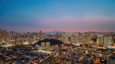 Kowloon Üzerindeki Alacakaranlık, Şehir Huzurunun Gerçeküstü Bakışı 21 Eylül 2021