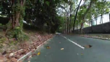 Hong Kong - 2 Ekim 2023: Tko POV bisiklet yolunun üzerindeki bisiklet sembolü, zaman aşımı