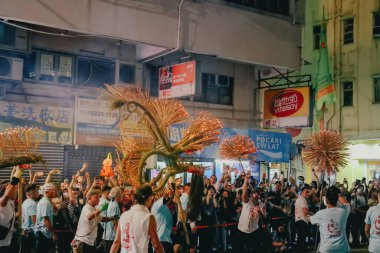 28 Eylül 2023, Hong Kong 'daki Tai Hang Ejderha Dansı.