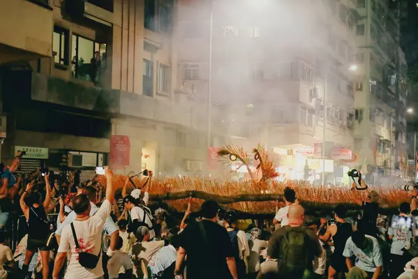 28 Eylül 2023, Hong Kong 'daki Tai Hang Ejderha Dansı.