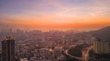 Fotoğraf: 26 Ekim 2023 Batı Kowloon Alacakaranlık, Hong Kong