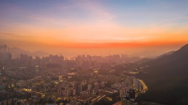Fotoğraf: 26 Ekim 2021 Kowloon 'un batısı Alacakaranlık, Hong Kong